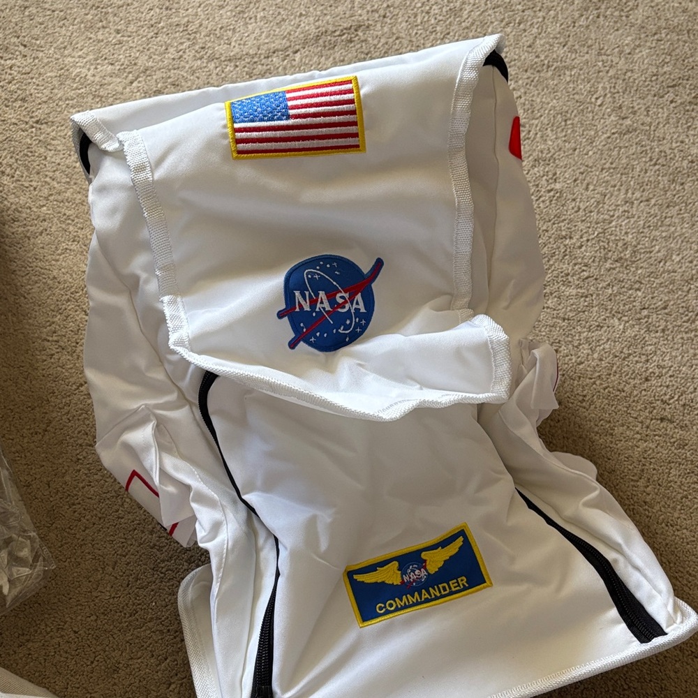 NASA Backpack - Picture 3 of 7